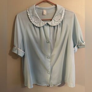 Pretty button down floral collared top